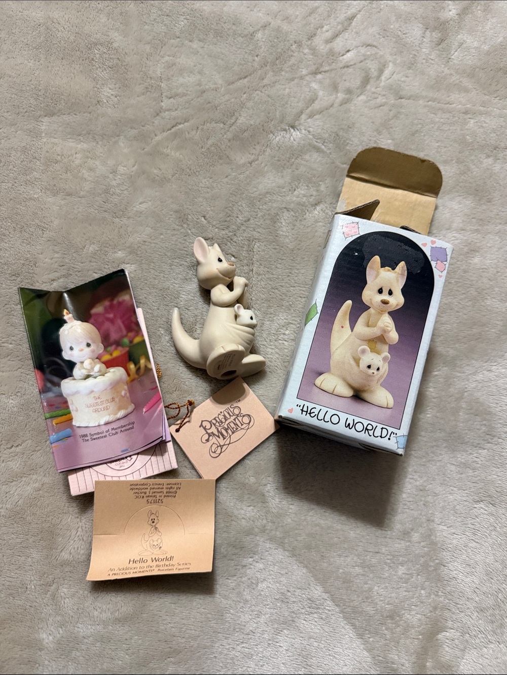 Precious Moments “Hello World “ porcelain figurine 1988 kangaroo & Joey